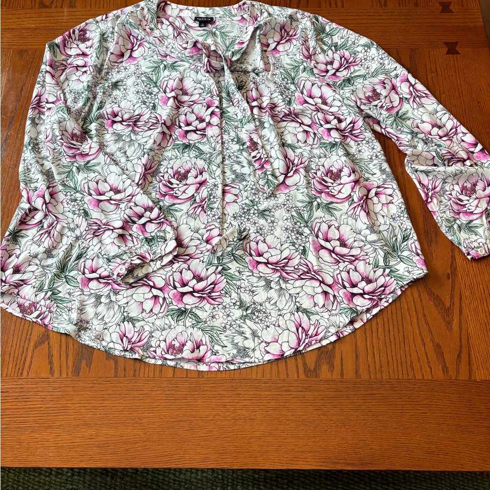 Torrid Floral Tie Front Blouse